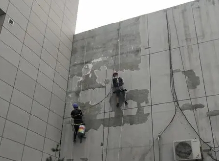 同安楼顶漏水维修公司分享下同安外墙防水的注意事项